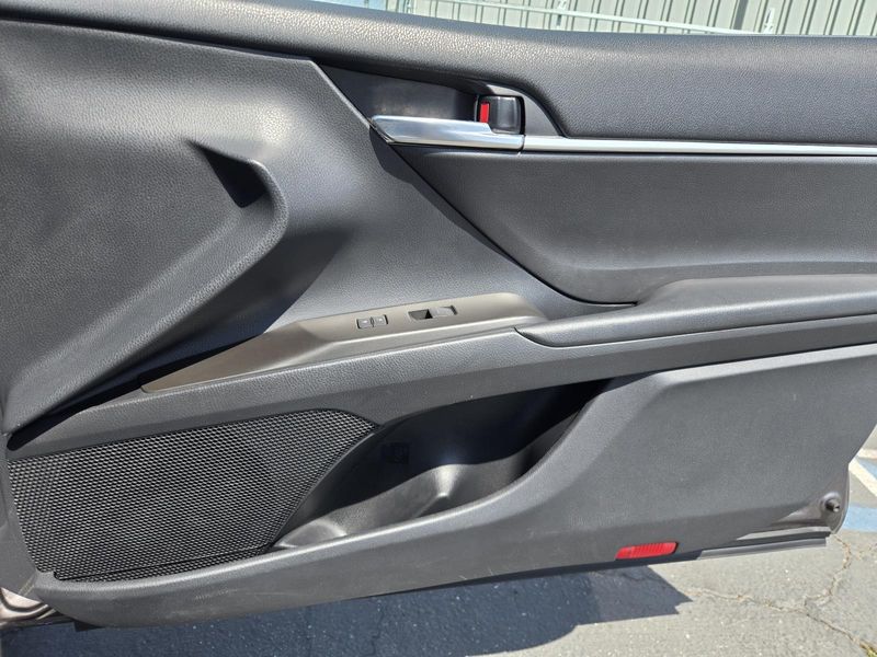 Used 2023 Toyota Camry SE Auto (Natl)