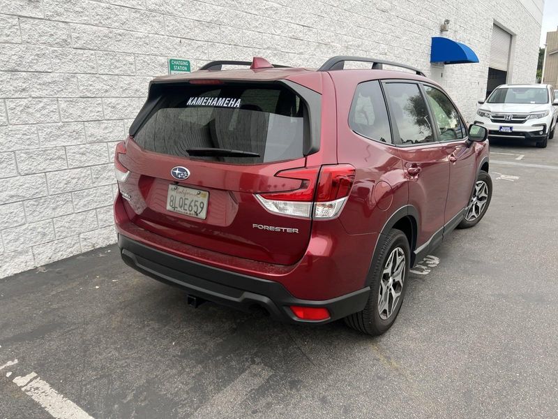 2019 Subaru Forester PremiumImage 4