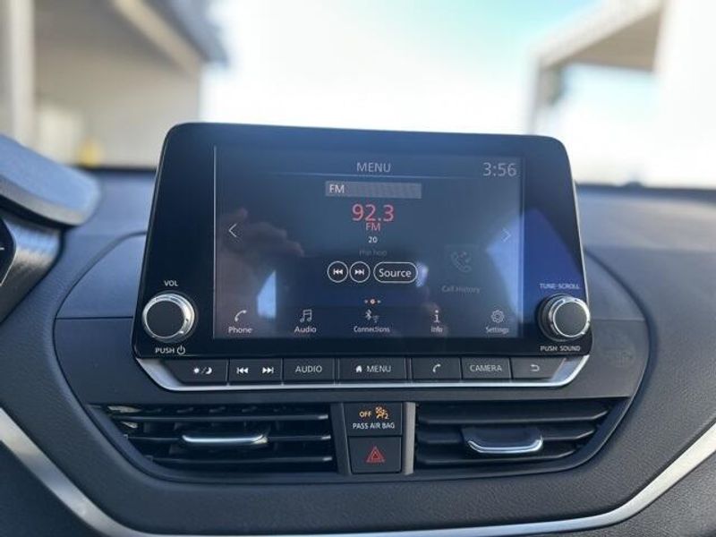 Used 2022 Nissan Altima 2.5 SVImage 14