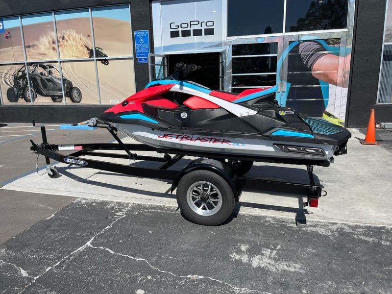 New 2025 Yamaha JETBLASTER DLX (2UP) Image 17