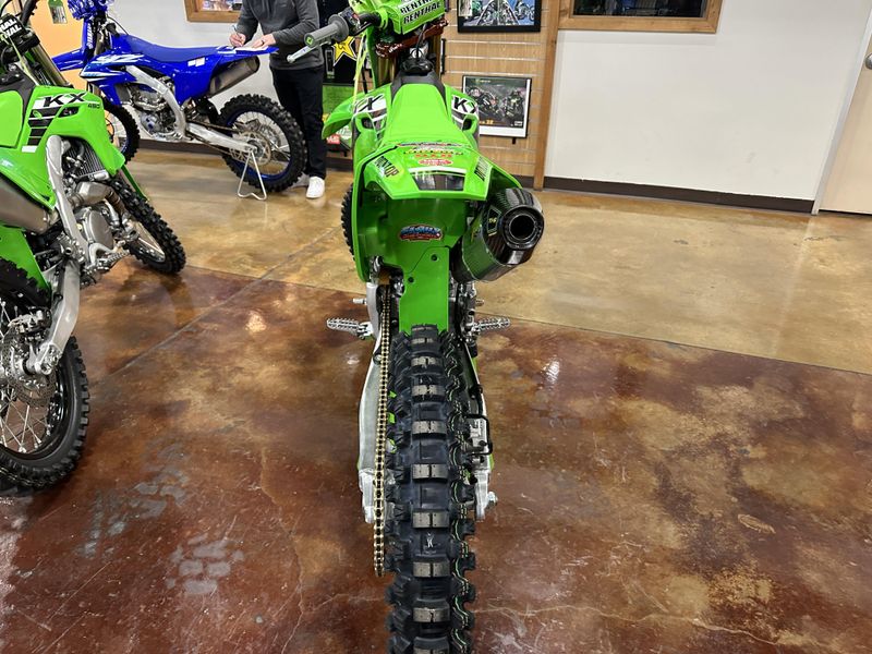 2025 Kawasaki KX450SR LIME GREEN Image 5