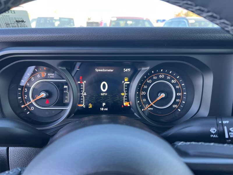 New 2026 Jeep Gladiator Sport S 4x4Image 19
