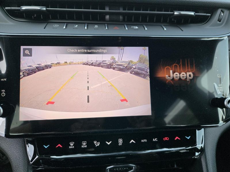 New 2026 Jeep Grand Cherokee L Laredo Altitude 4x4