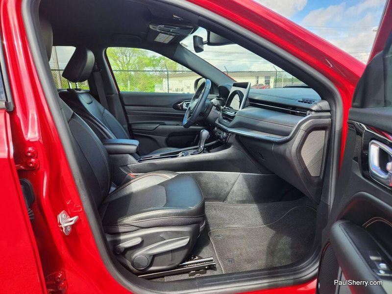 2022 Jeep Compass (RED) EditionImage 19