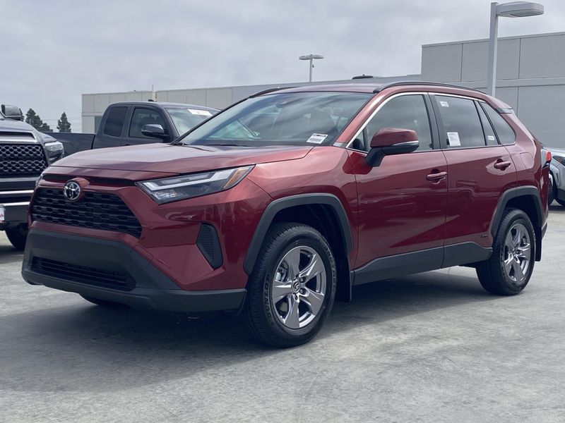 New 2025 Toyota RAV4 Hybrid LEImage 6