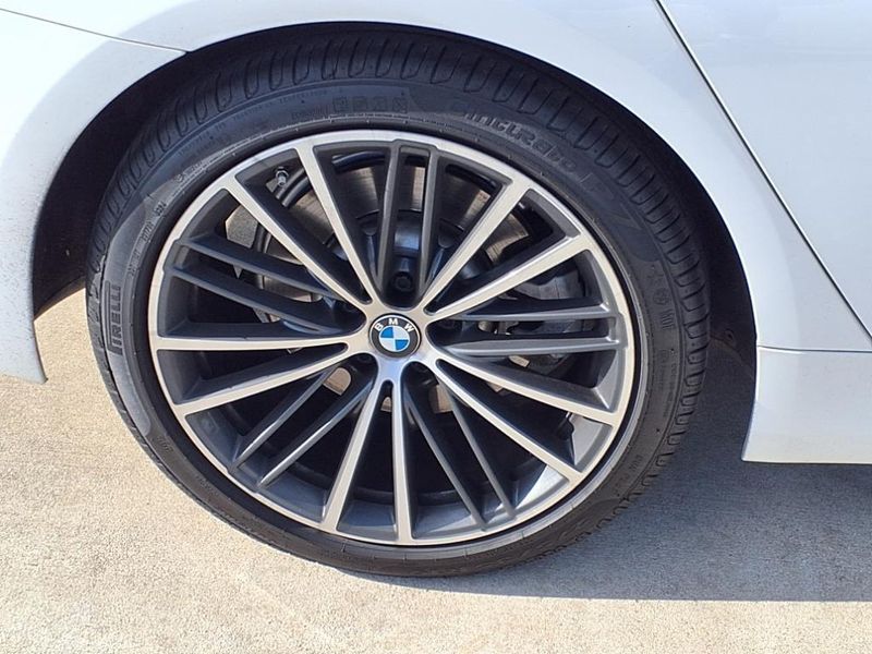2021 BMW 530i 530iImage 14