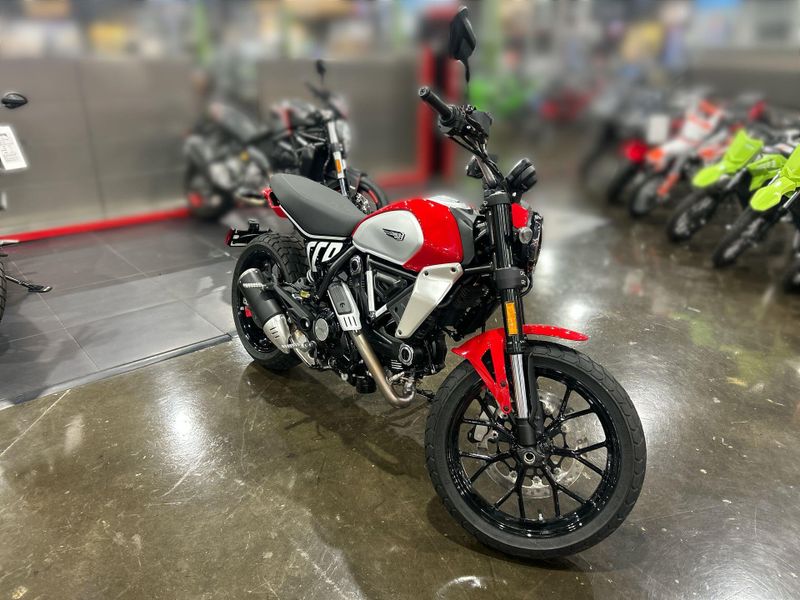 New 2025 Ducati SCRAMBLER 800 ICON Image 18