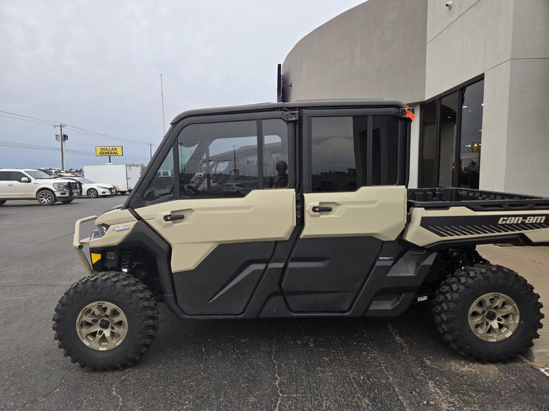 2025 Can-Am DEFENDER MAX LIMITED CAB HD10 DESERT TAN AND STEALTH BLACK Image 3