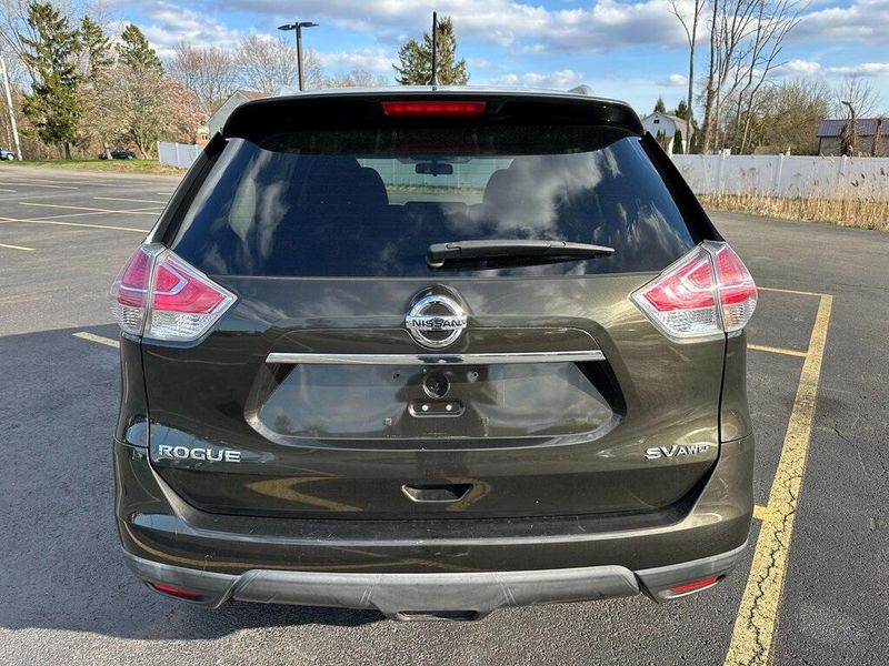2016 Nissan Rogue SVImage 14