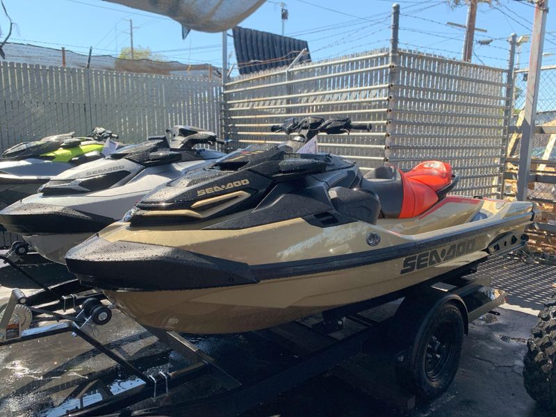 New 2025 Sea-Doo RXT-X 325 (SOUND SYSTEM) Image 10
