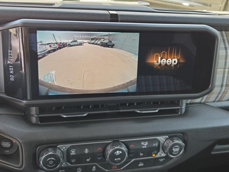 New 2026 Jeep Wrangler 4-door 85th Anniversary Edition