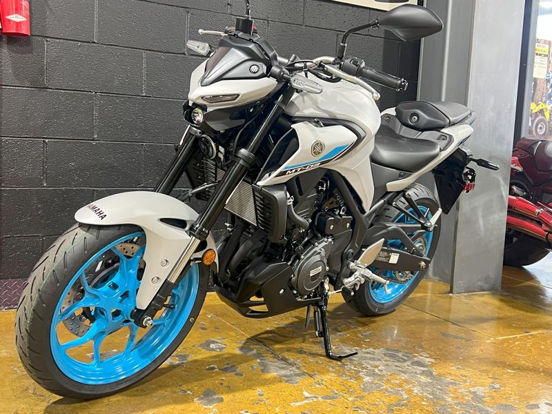 2025 Yamaha MT-03 Image 7