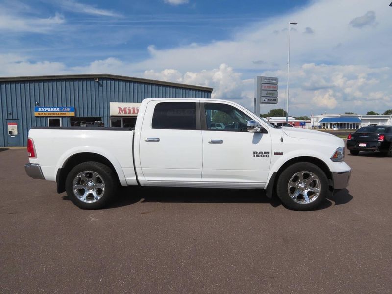 Used 2015 RAM 1500 Laramie 4x4 4dr Crew Cab 5.5 ft. SB PickupImage 1