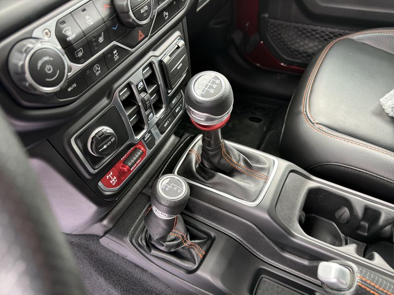 Used 2021 Jeep Gladiator MojaveImage 24