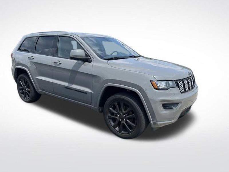 2020 Jeep Grand Cherokee Altitude