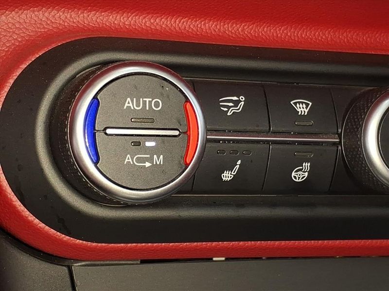 Used 2019 Alfa Romeo Stelvio Ti SportImage 24