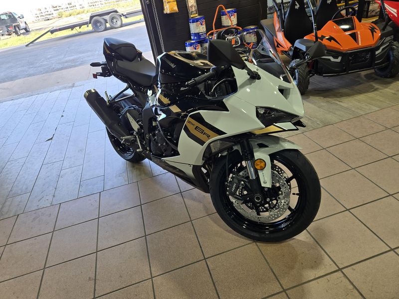 NEW 2026 KAWASAKI NINJA ZX6R ABS Image 1