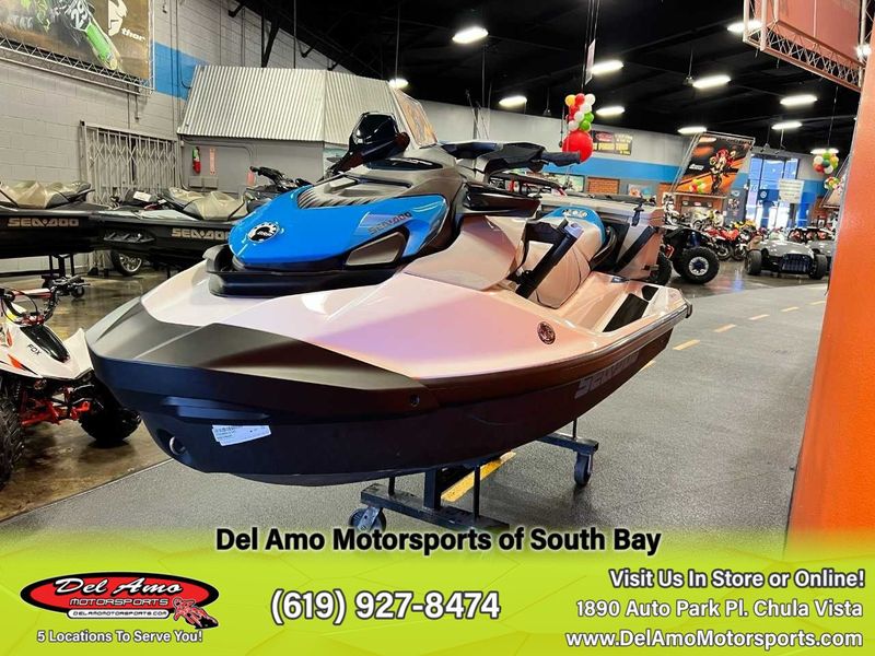 2023 Sea-Doo 33PA  in a WHITE / GULF STREAM BLUE exterior color. Del Amo Motorsports of South Bay (619) 547-1937 delamomotorsports.com 