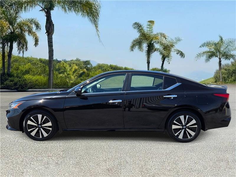 Used 2022 Nissan Altima 2.5 SV Sedan