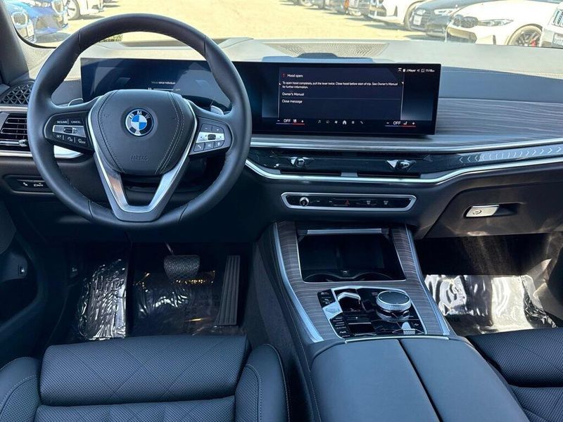 Used 2026 BMW X5 xDrive50eImage 31