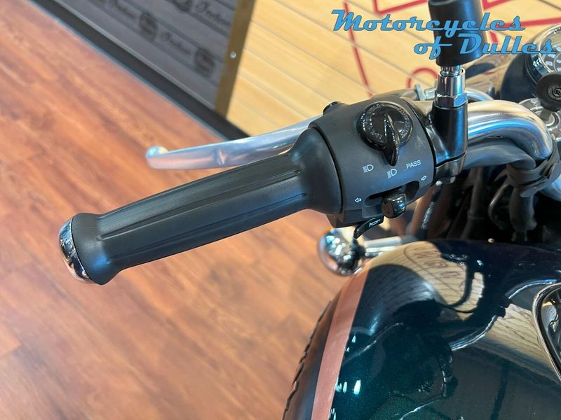New 2024 Royal Enfield Classic 350 Image 11