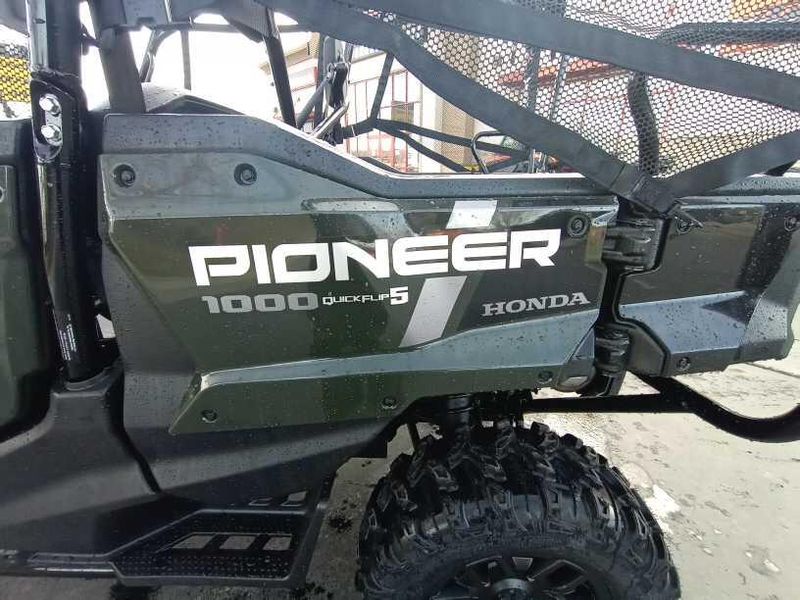 2025 Honda PIONEER 10005 DELUXE 