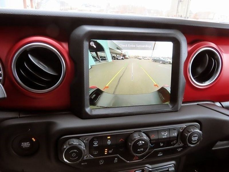 2023 Jeep Gladiator RubiconImage 21