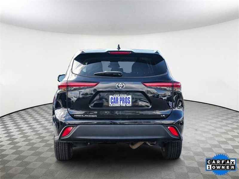 Used 2023 Toyota Highlander LImage 7