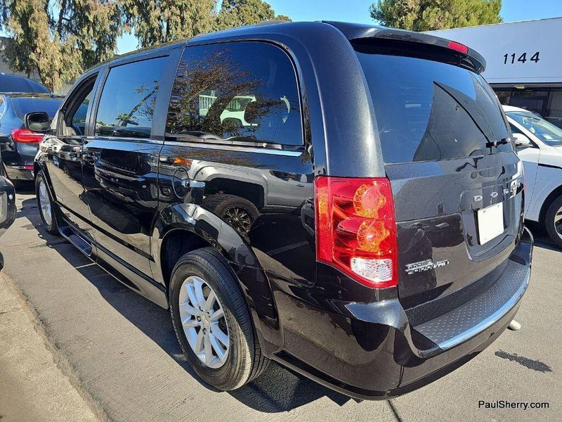 2019 Dodge Grand Caravan SXTImage 4