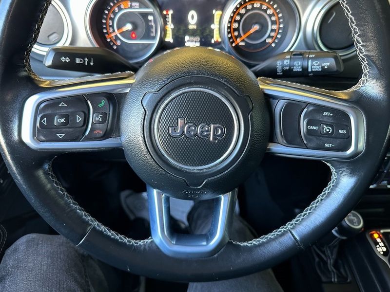 2020 Jeep Wrangler Unlimited SaharaImage 3