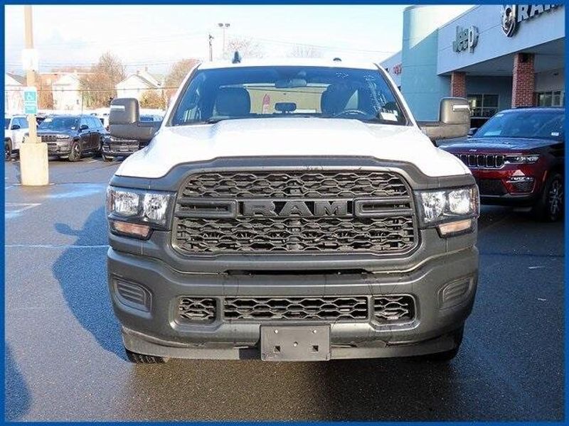 2024 RAM 2500 TradesmanImage 3