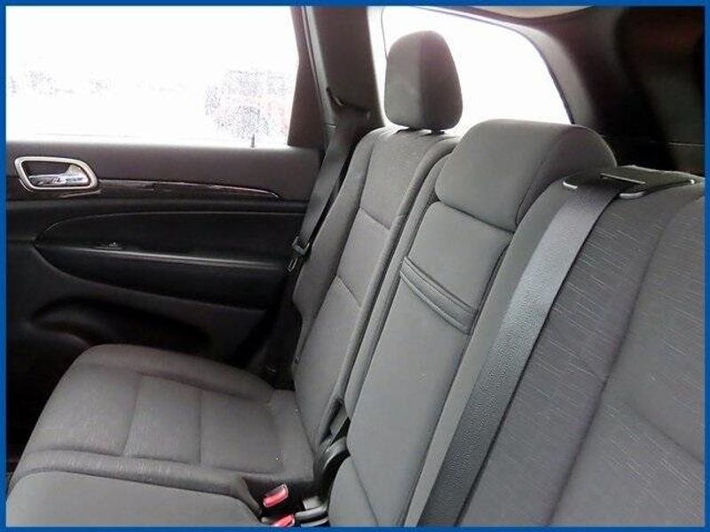 2012 Jeep Grand Cherokee LaredoImage 10