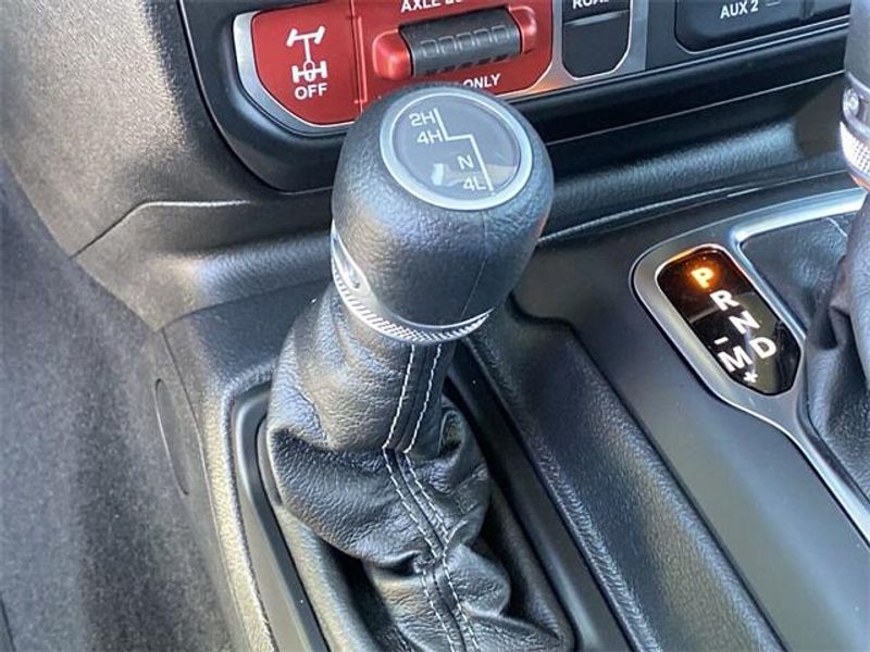 2025 Jeep Wrangler 4-door WillysImage 21
