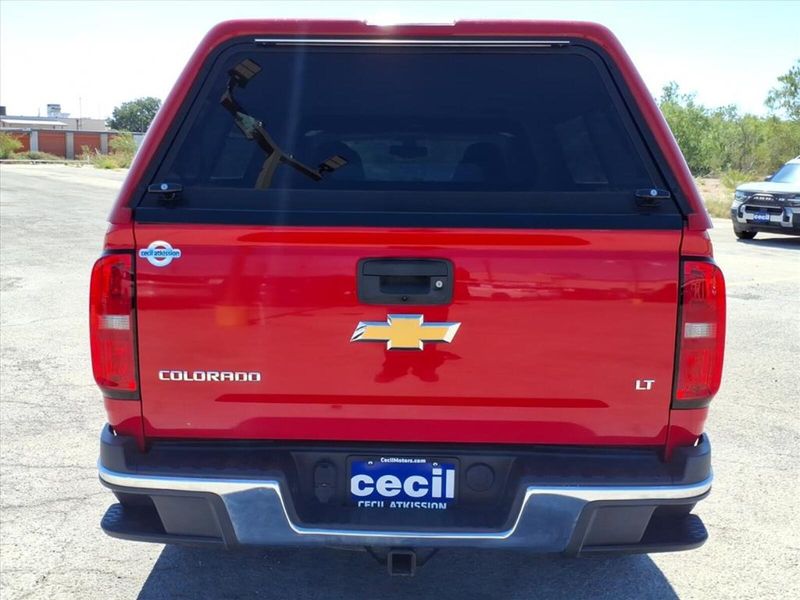 2015 Chevrolet Colorado LT photo 18