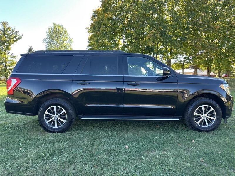 2020 Ford Expedition MAX XLT photo 2