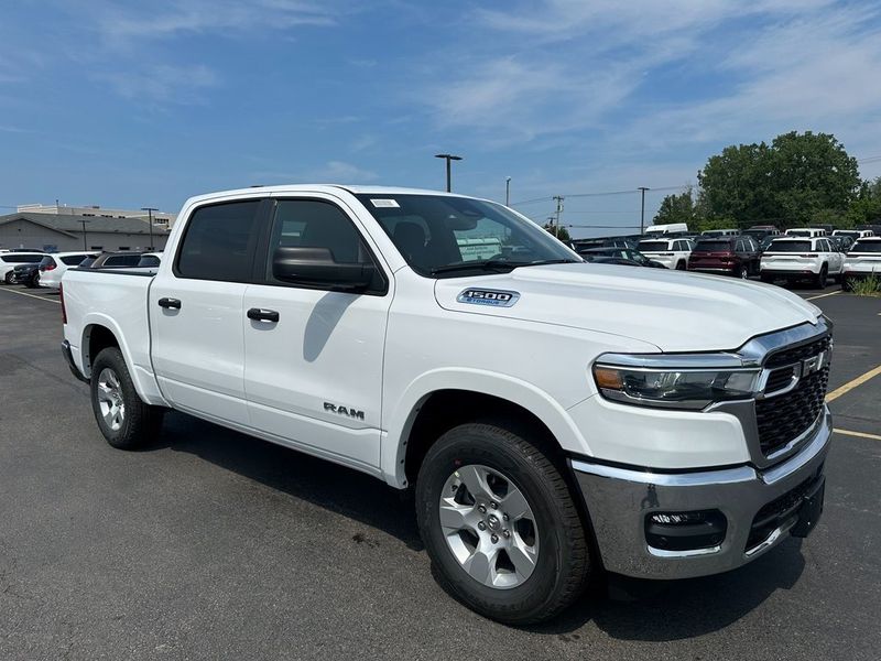 2025 RAM 1500 Big Horn Crew Cab 4x4 5