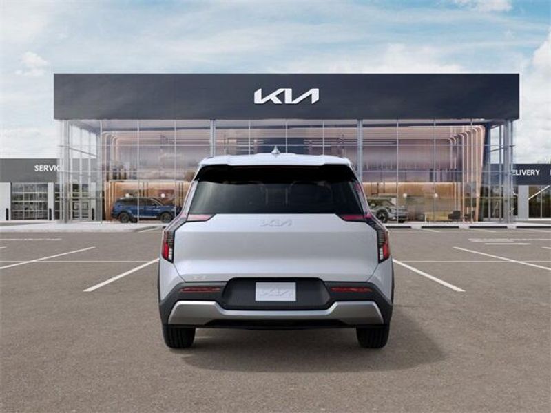 New 2026 Kia EV9 Light Long RangeImage 5