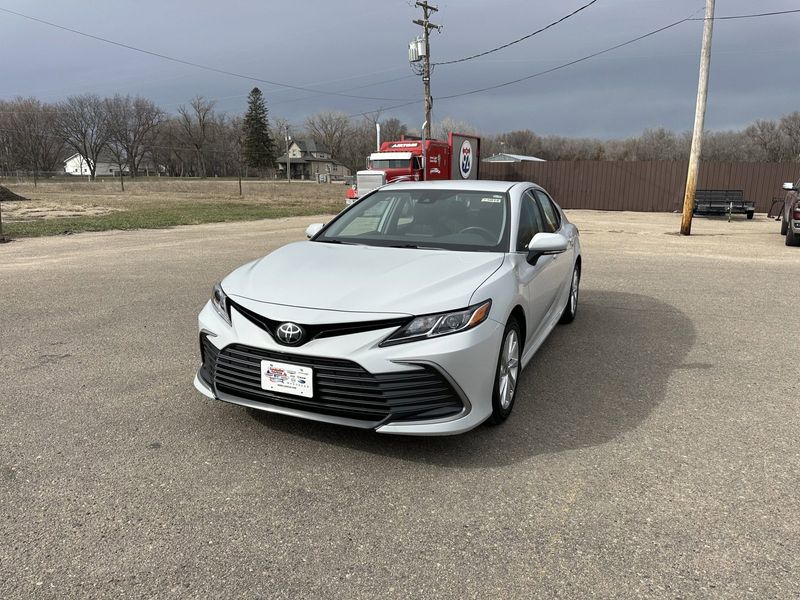 2023 Toyota Camry LEImage 4