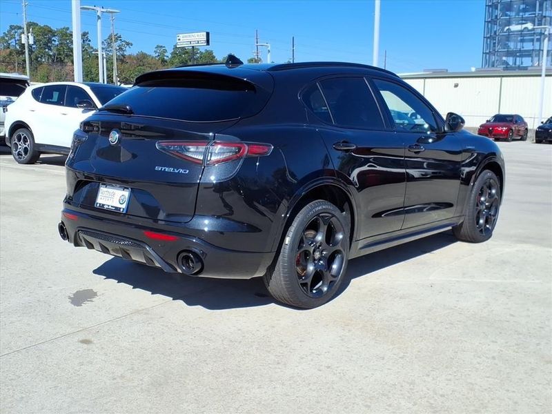 New 2026 Alfa Romeo Stelvio Image 7