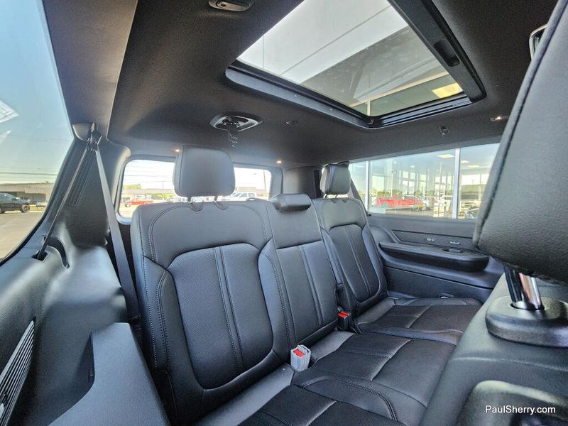 2026 Jeep Grand Wagoneer L Limited Reserve 4x4