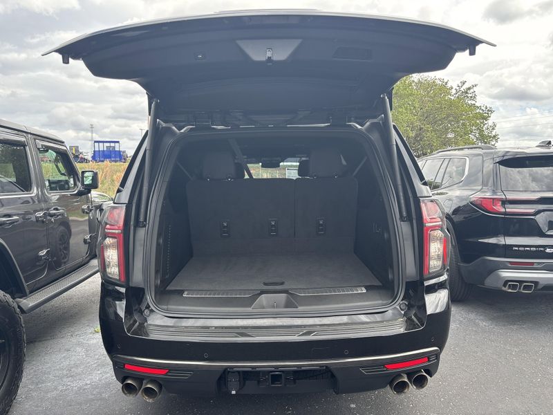 Used 2022 Chevrolet Suburban Z71Image 9