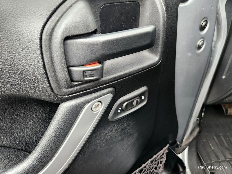 Used 2013 Jeep Wrangler Unlimited Rubicon