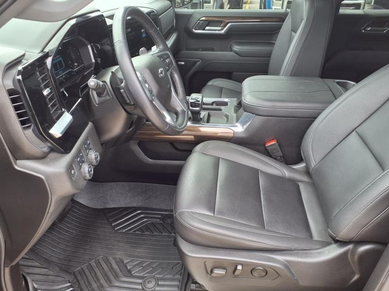 2023 Chevrolet Silverado 1500 RSTImage 16