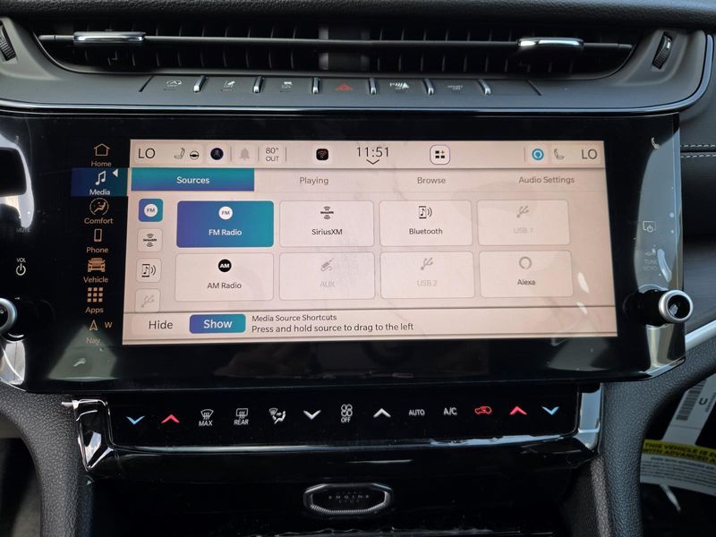 New 2026 Jeep Grand Cherokee Laredo Altitude 4x2