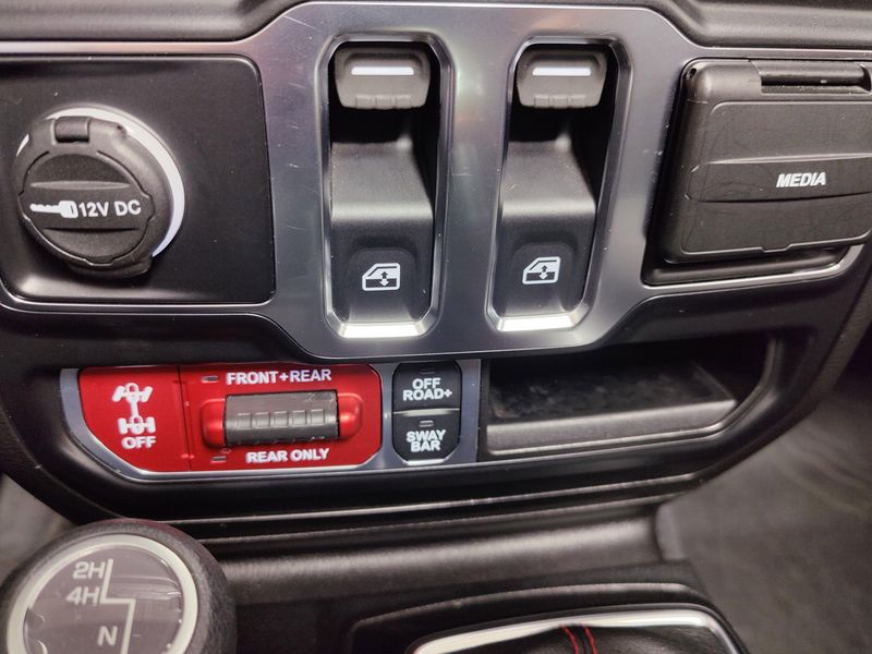 2022 Jeep Wrangler Rubicon 4x4 2 Dr HardtopImage 17