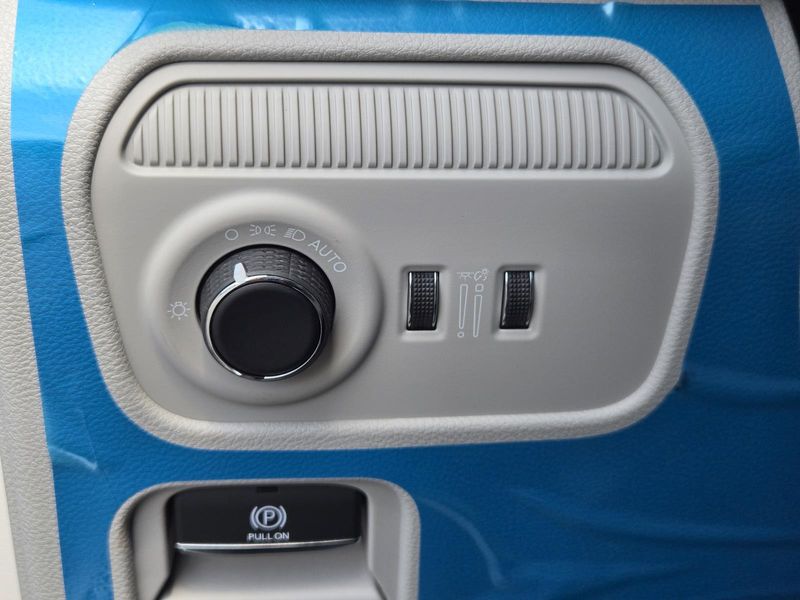 2026 Jeep Grand Wagoneer 4x2