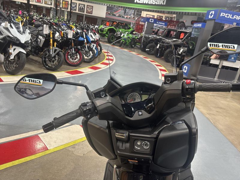 New 2027 Suzuki BURGMAN 400 Image 16