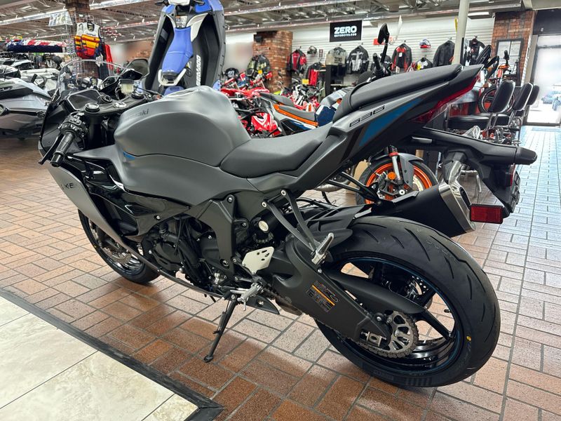 2025AW No Stress – Black 1size 2025 Kawasaki Ninja ZX-6R Guide | Total Motorcycle