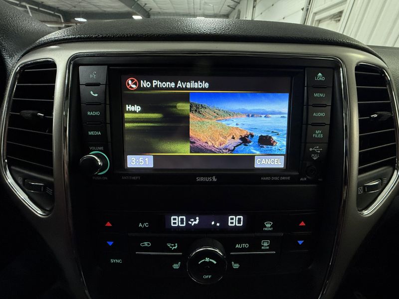 Used 2013 Jeep Grand Cherokee LaredoImage 37