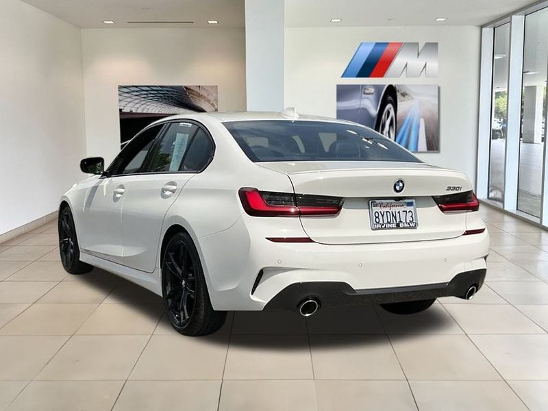 2022 BMW 3 Series 330iImage 5